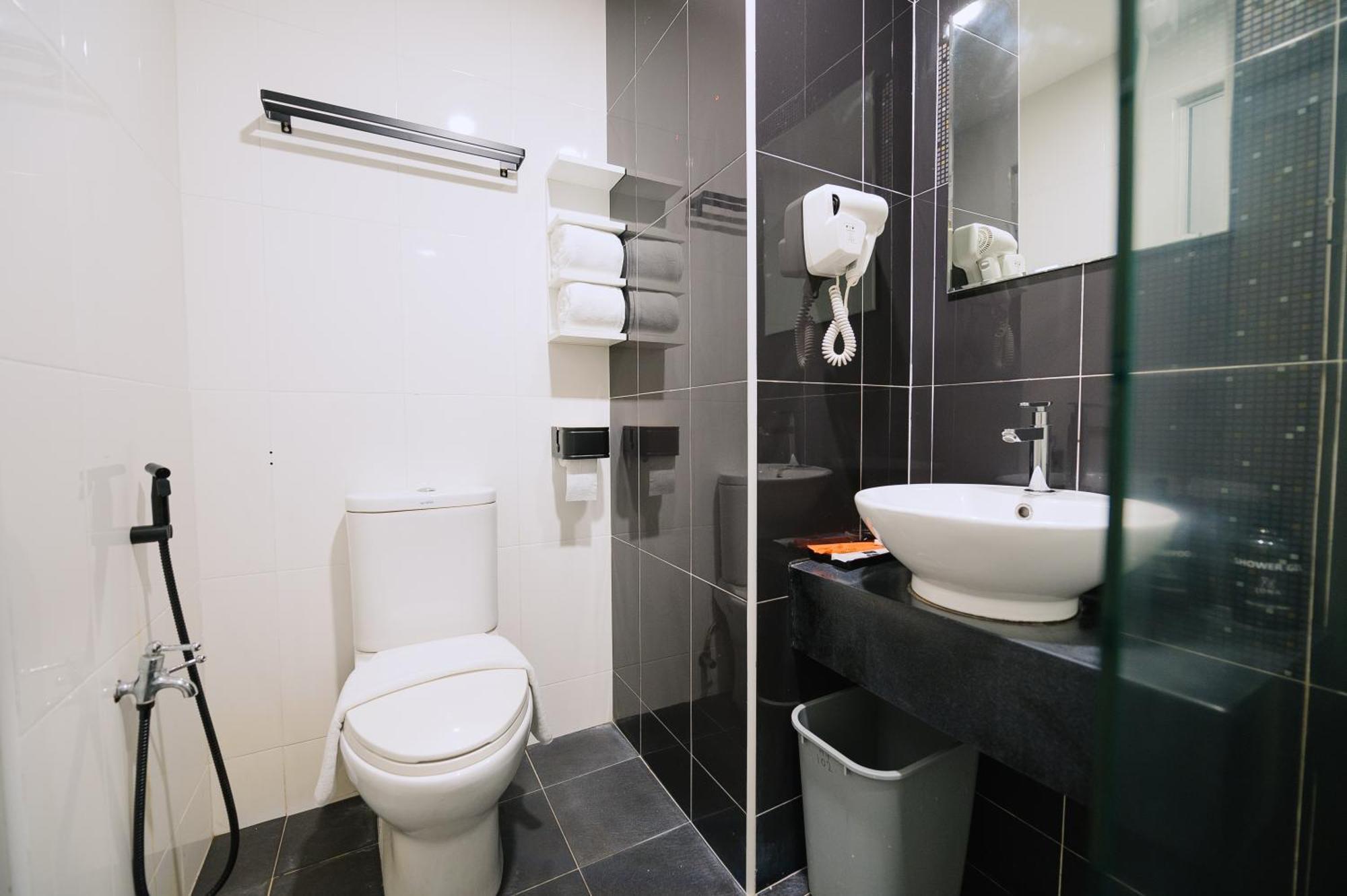 The Concept Hotel Melaka City מראה חיצוני תמונה